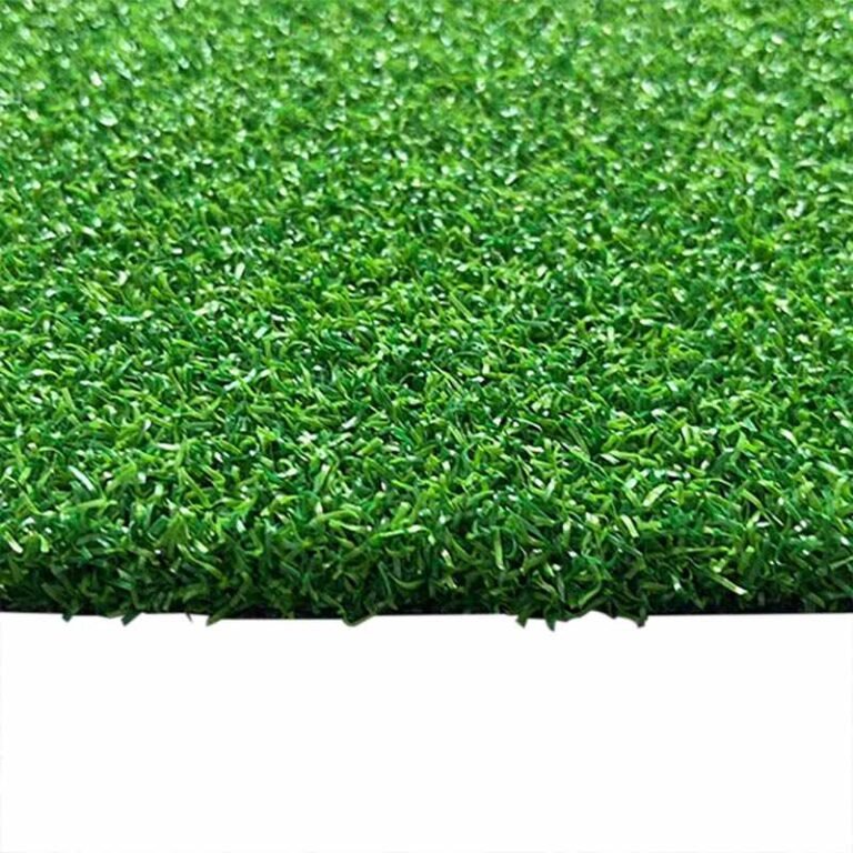 golf-putting-green-outdoor